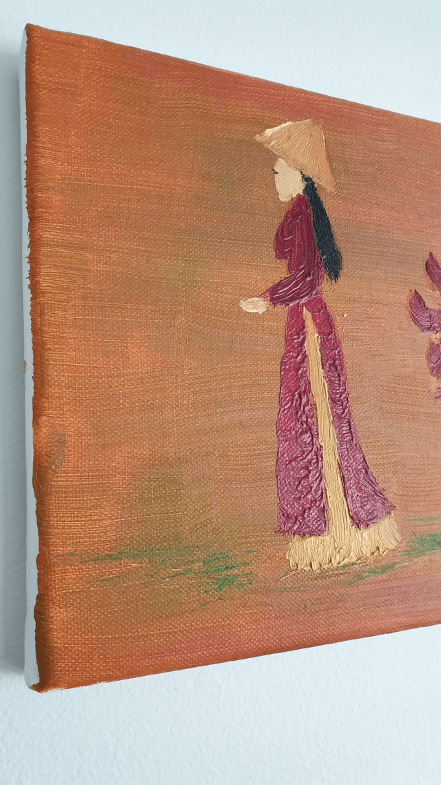 "La Dame de Huê" (The Lady from Huê)